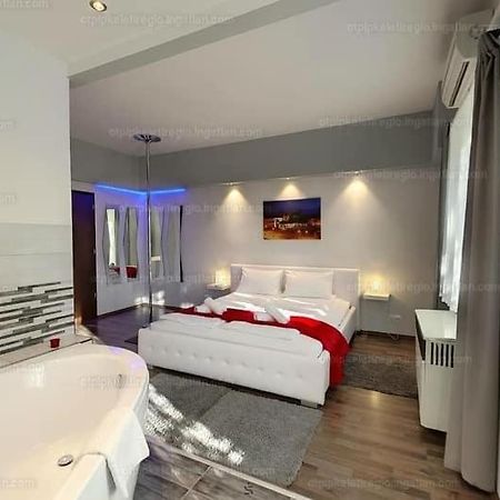 Velnoek Luxus Apartman Makó エクステリア 写真