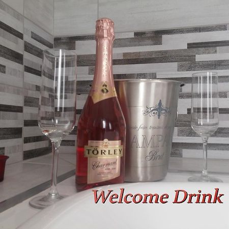 Velnoek Luxus Apartman Makó エクステリア 写真